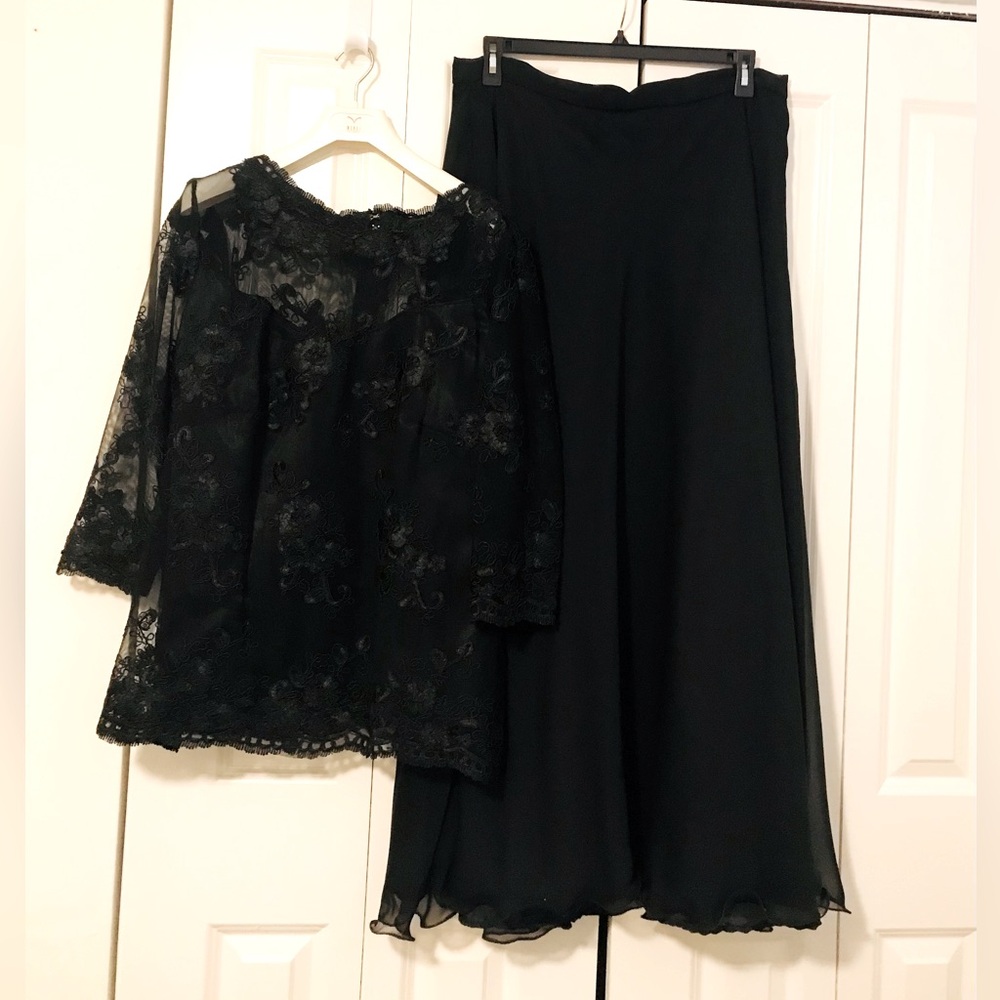 Elegant Custom Made Long Black Dress, Size 12-14, 2 pieces.